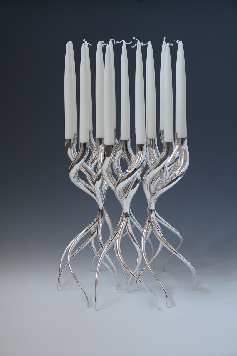 Zilveren Kaarsen en Bloemenboom IV ontworpen en uitgevoerd door de zilversmid Wouter van Baalen, Amsterdam 2017